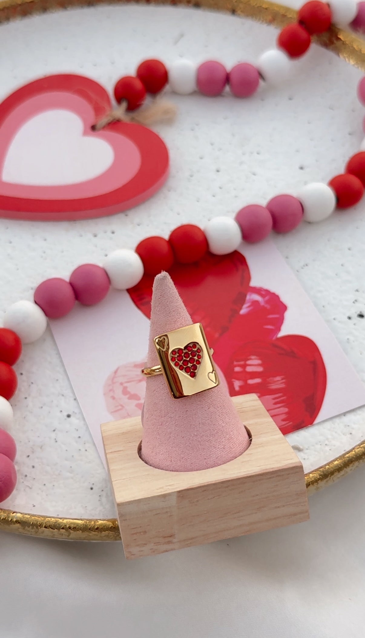 Queen of hearts Ring