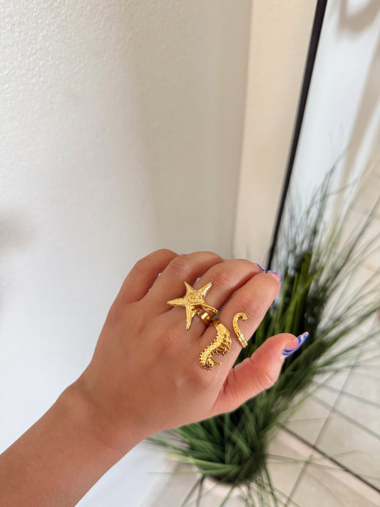 Seahorse & Maré Ring