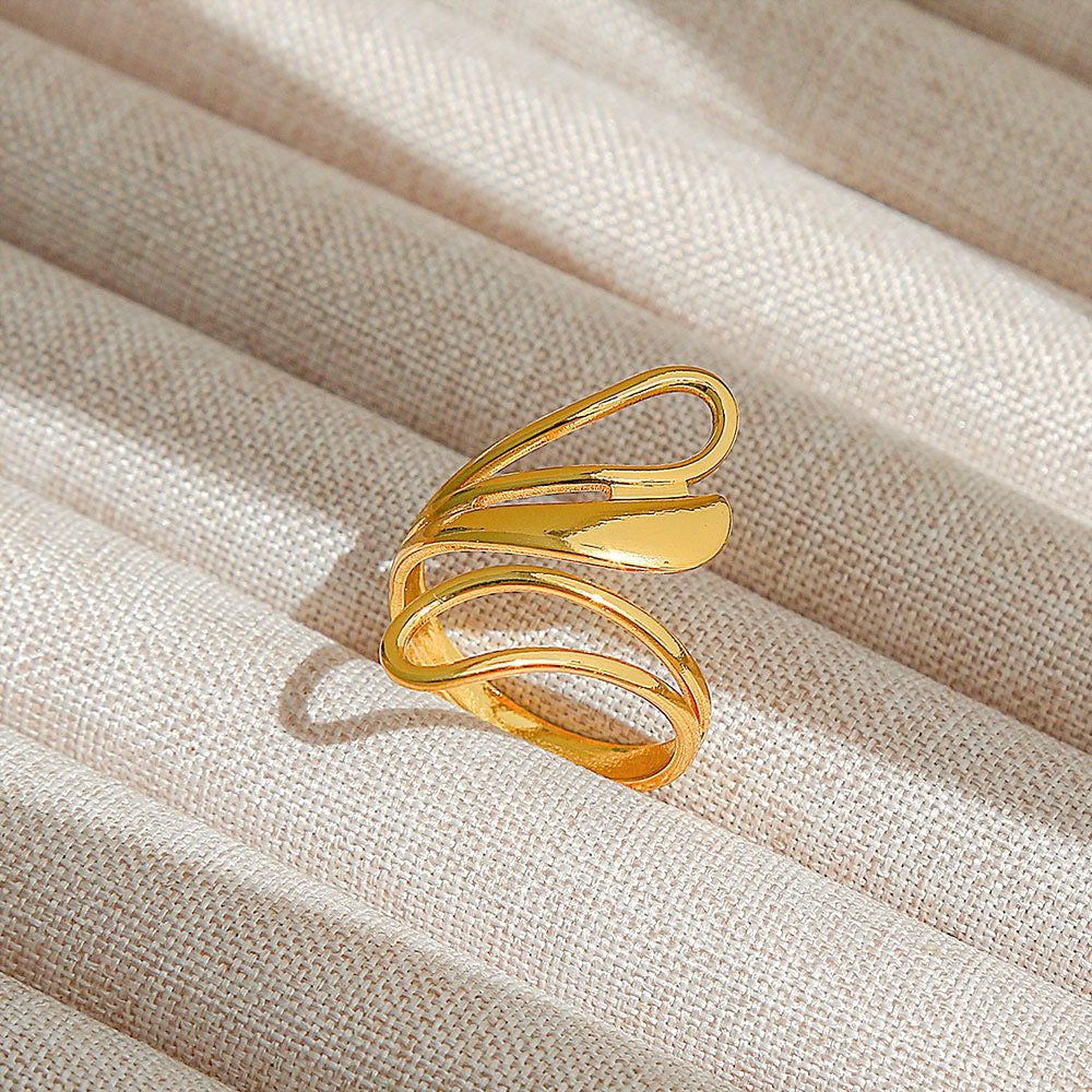 Nina Ring