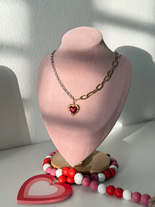 Eternamente Necklace